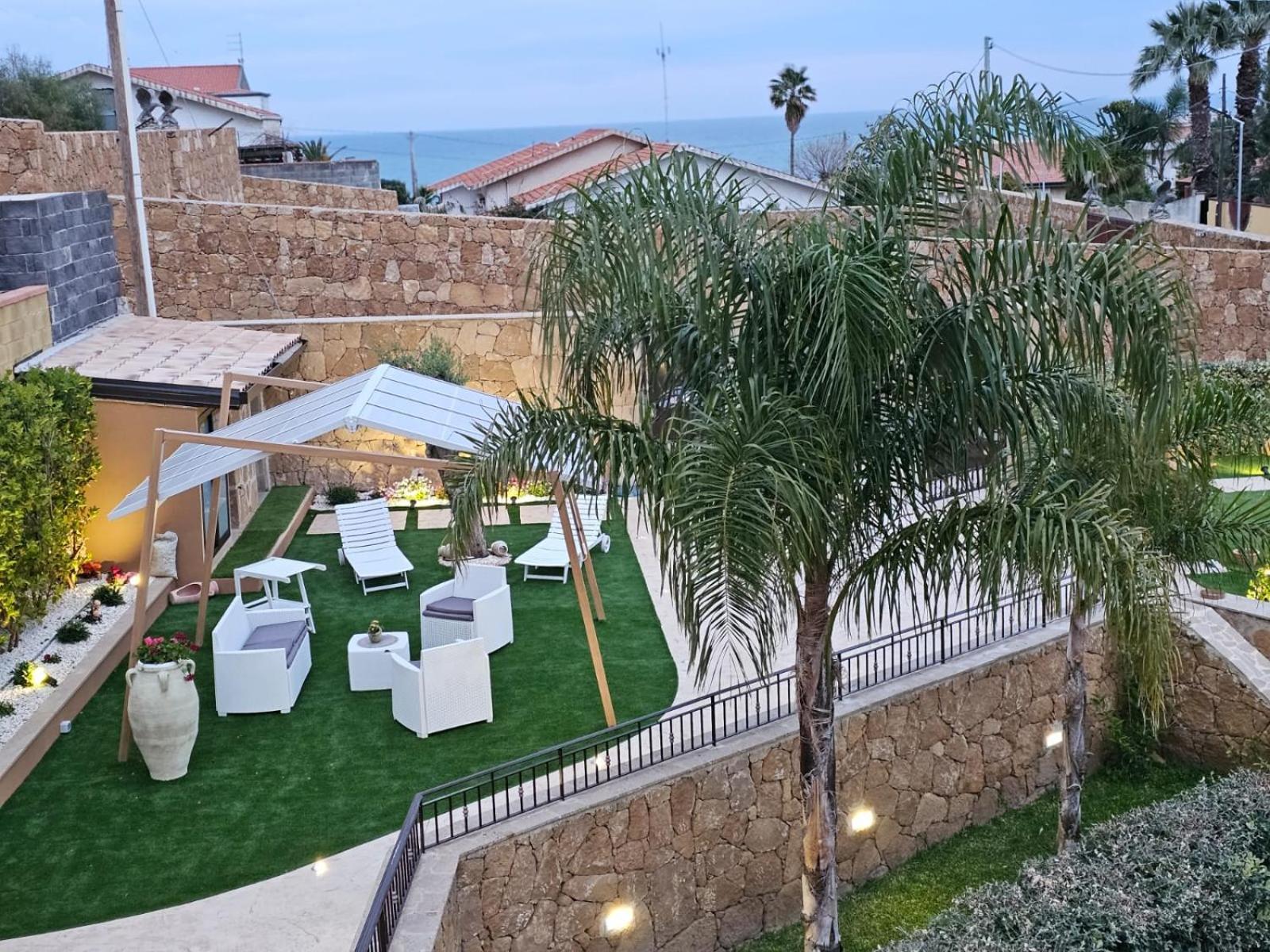 Casa Maya Brucoli Luaran gambar
