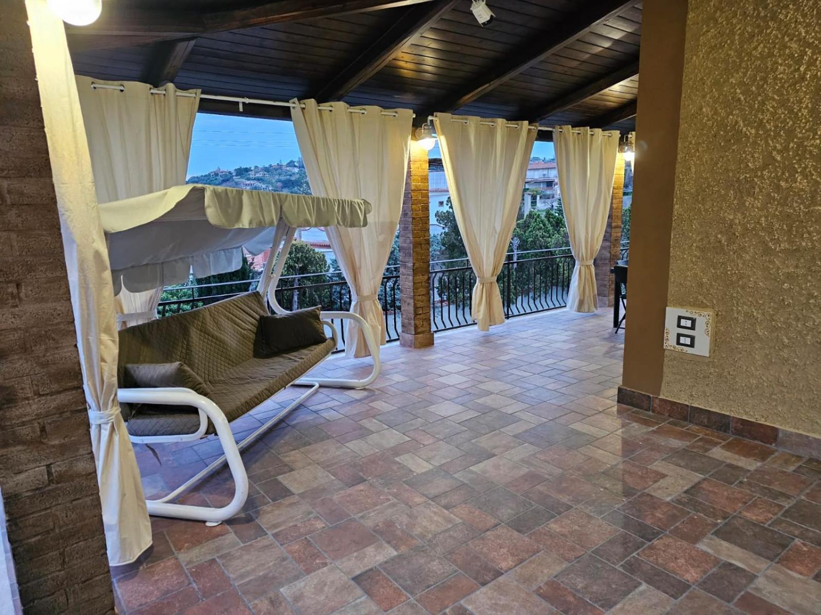 Casa Maya Brucoli Luaran gambar