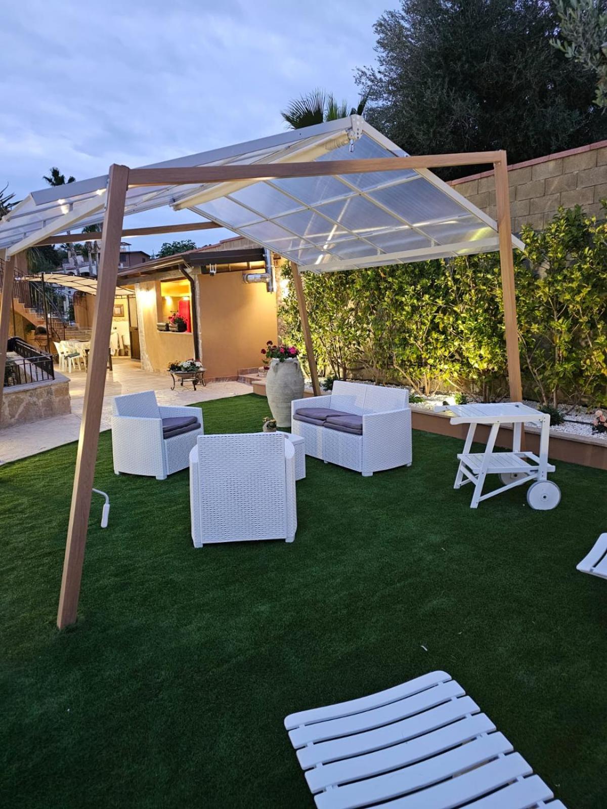 Casa Maya Brucoli Luaran gambar
