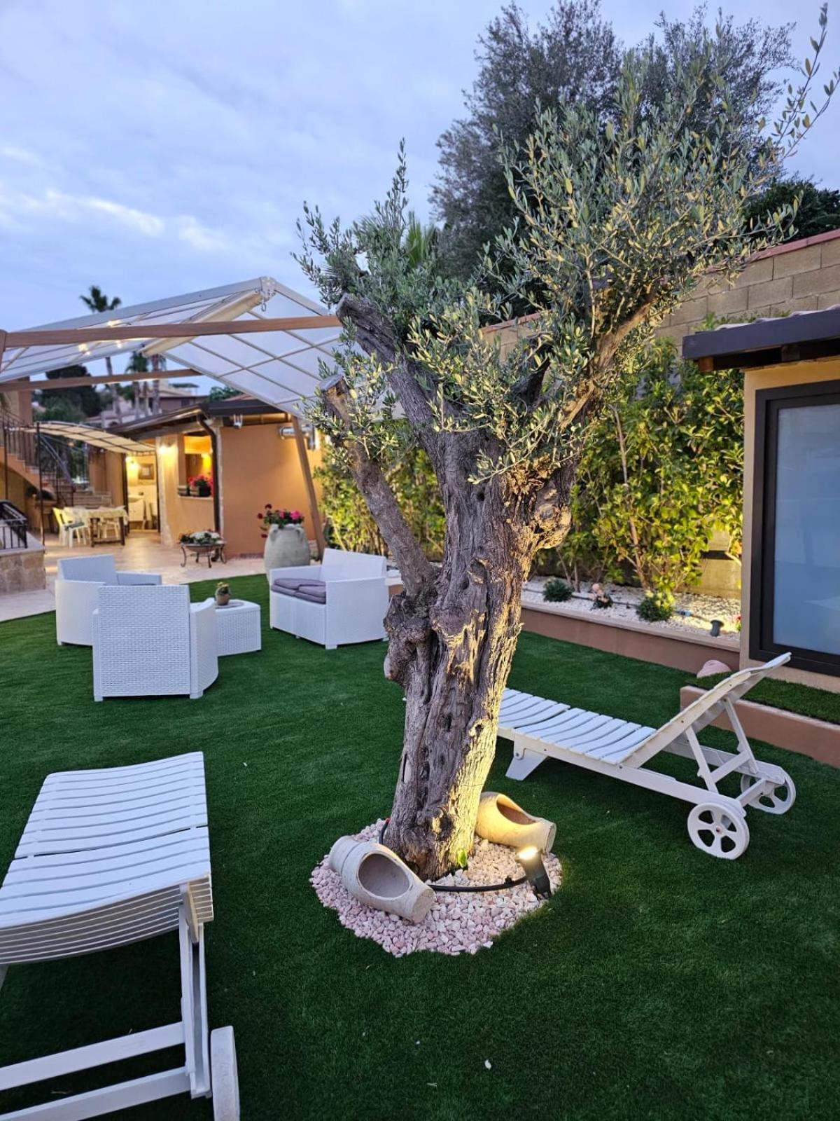Casa Maya Brucoli Luaran gambar