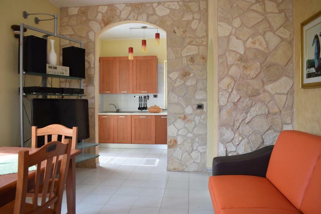 Casa Maya Brucoli Luaran gambar